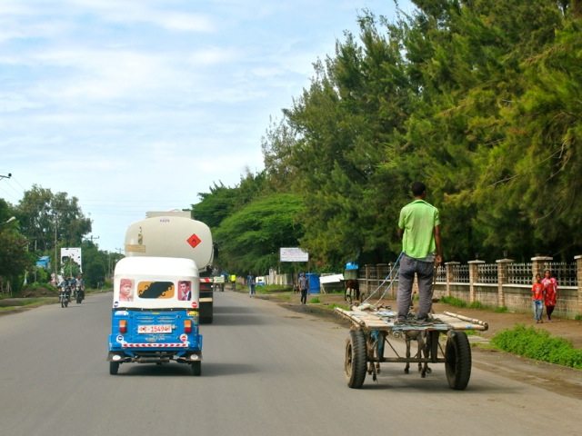 Road from Mojo to Hawassa passing through city of Ziway, Ethiopia