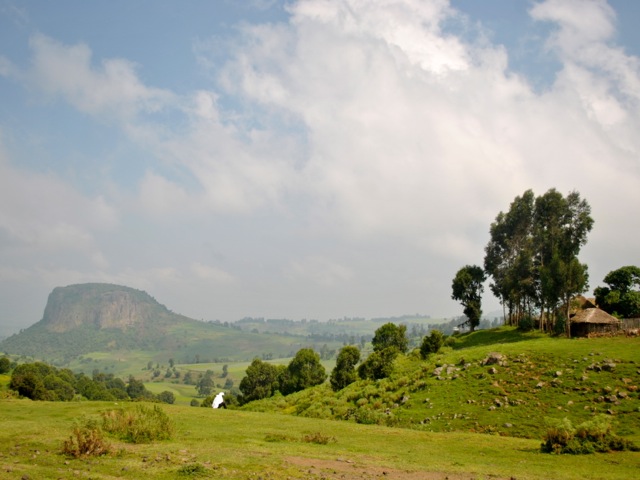 Scenery along the road from Addis Ababa towards Blue Nile Gorge, Ethiopia