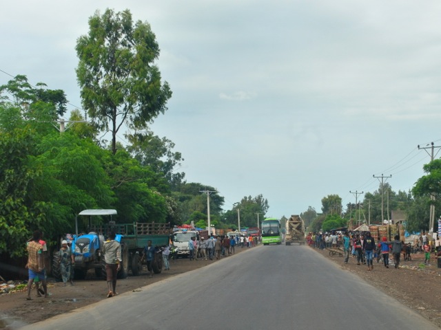 Road from Mojo to Hawassa, Ethiopia