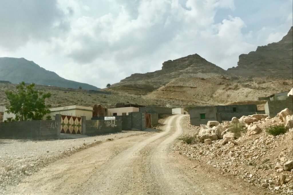 Road in the mountains near Tiwi, Oman