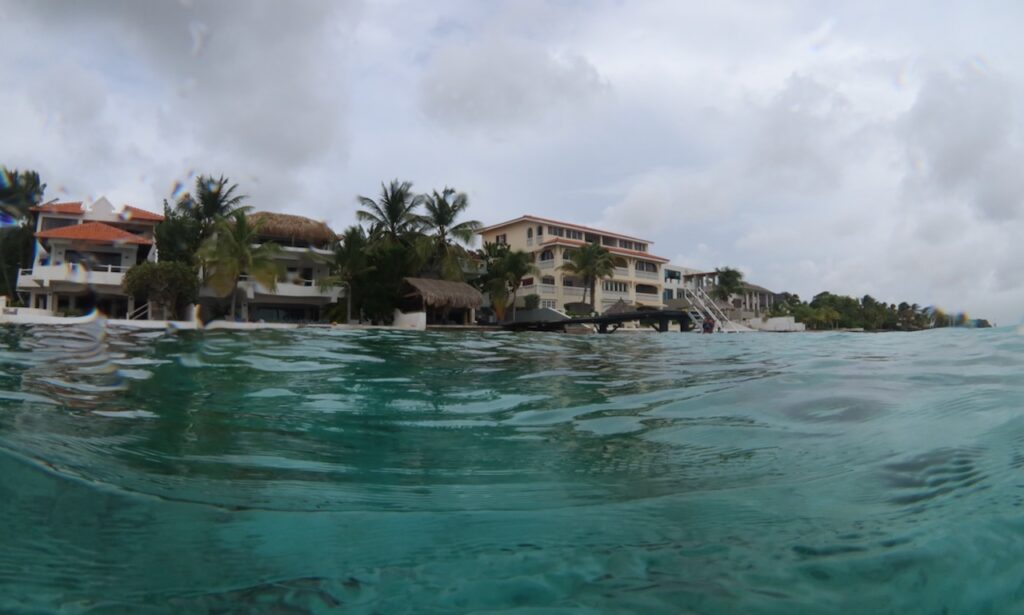 Shore diving at doorstep at Bonaire