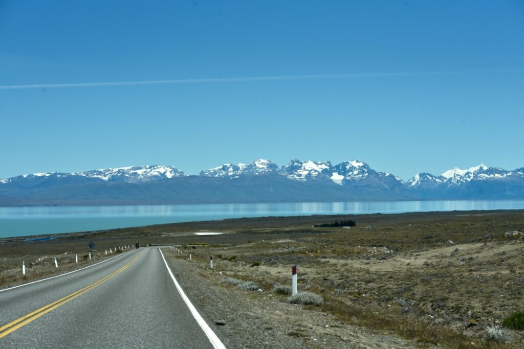 Lago Viedma, approaching El Chalten, Argentina